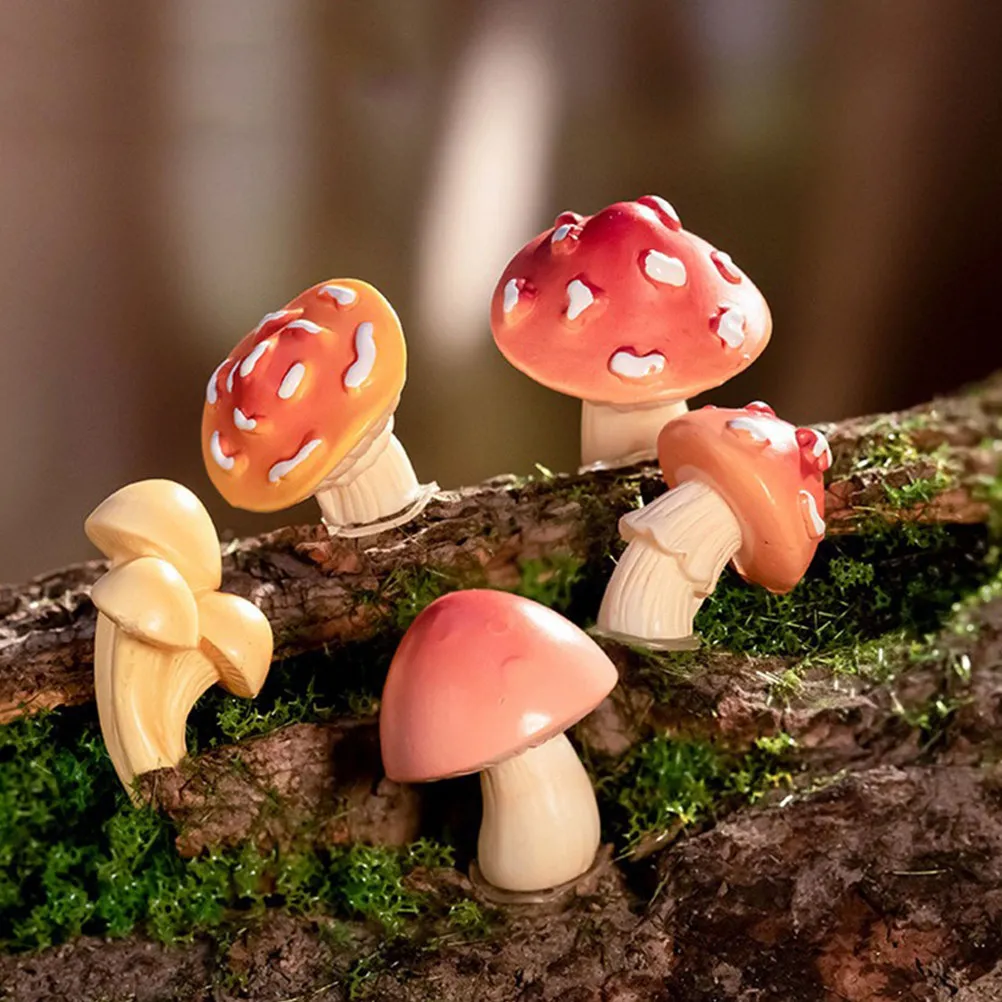 7Pcs Mini Resin Mushrooms Craft Cute Garden Decoration Micro Landscape Fairy Garden Accessories Mushroom Cupcake Toppers