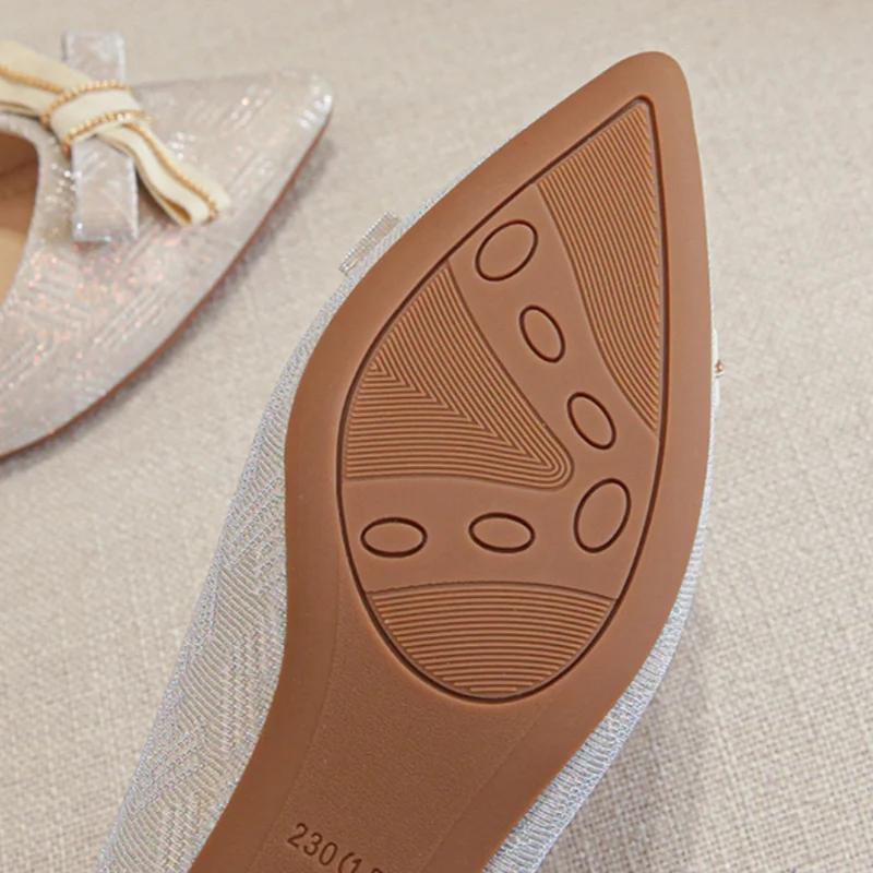 Senhora bombas de salto baixo 2cm gatinho salto deslizamento-on arco-nó doce vestido sapatos ponta pontiaguda bege sola anti-salto azul 43 pano de lantejoulas