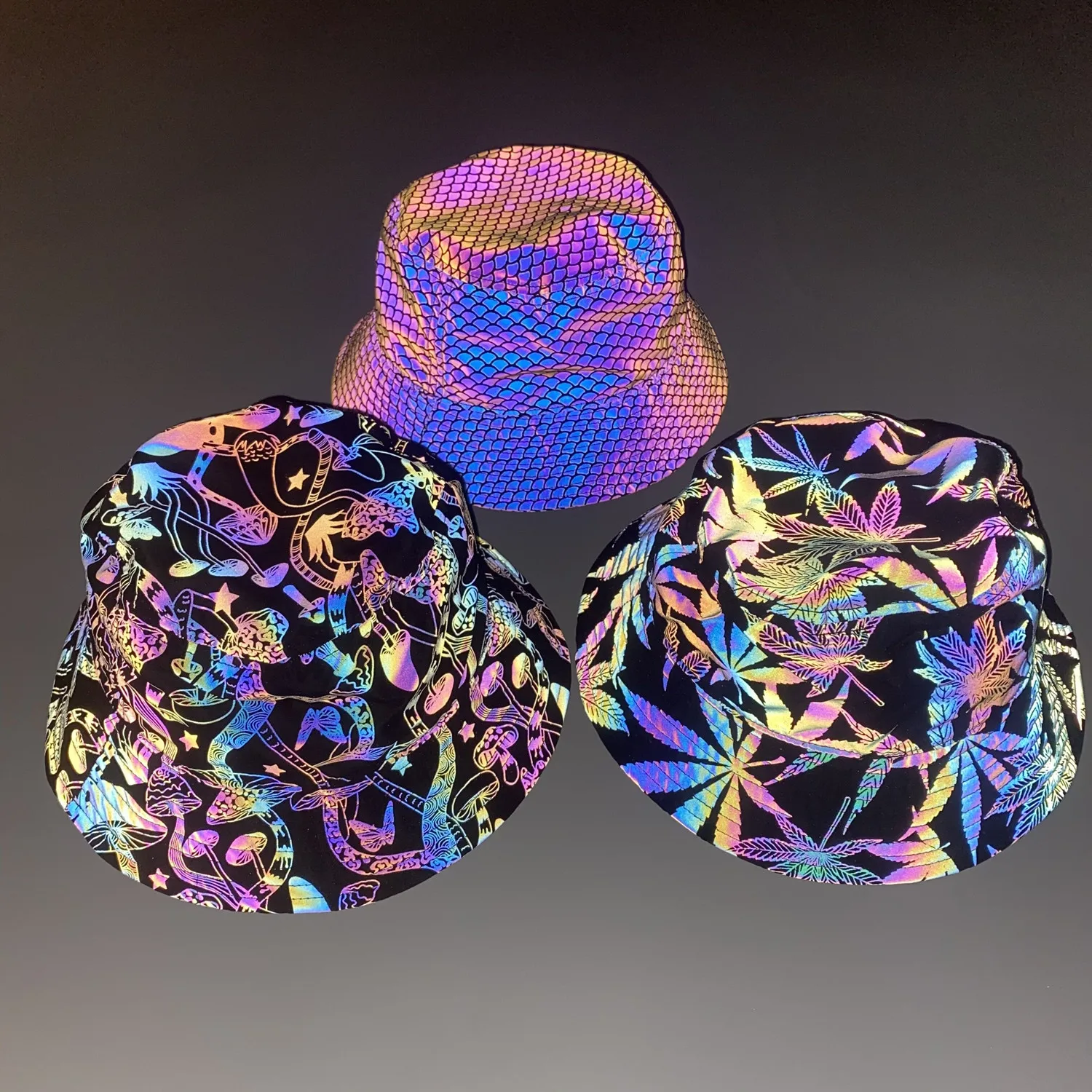 

Colorful Reflective Bucket Hat Men Women Fisher Man Glow in the Dark Outdoor Summer Sunscreen Hat Party Rave Wear Fashion Dancer