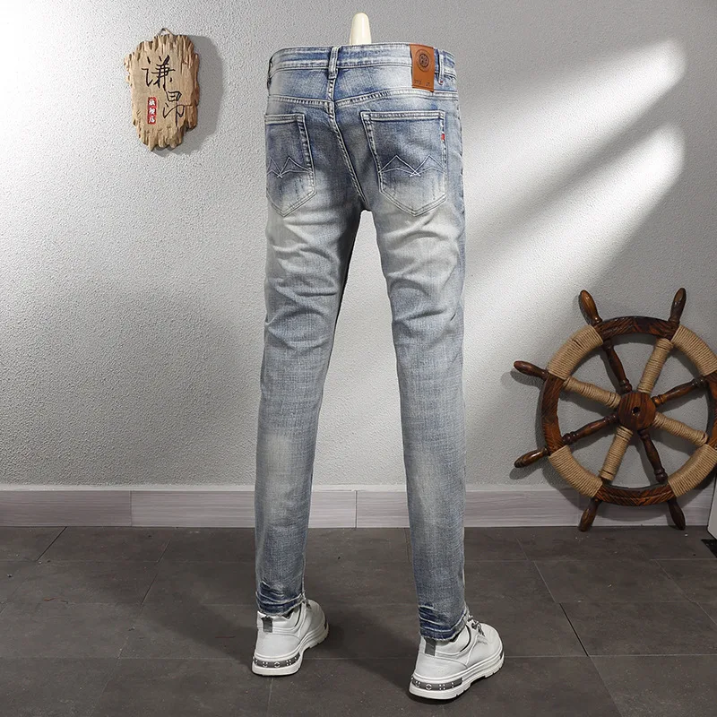 2024 New Light Blue Washed White Cat Beard Scratch Jeans Men's Street Fashion Slim-Fitting Small Straight Trousers