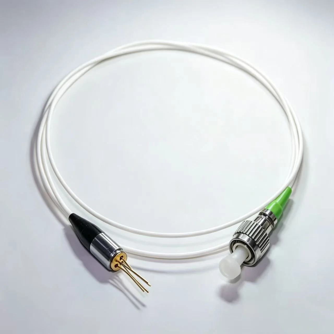 1550nm DFB laser photodiode device coaxial pigtail types package FC/APC SC/APC 1550nm free shipping ELINK