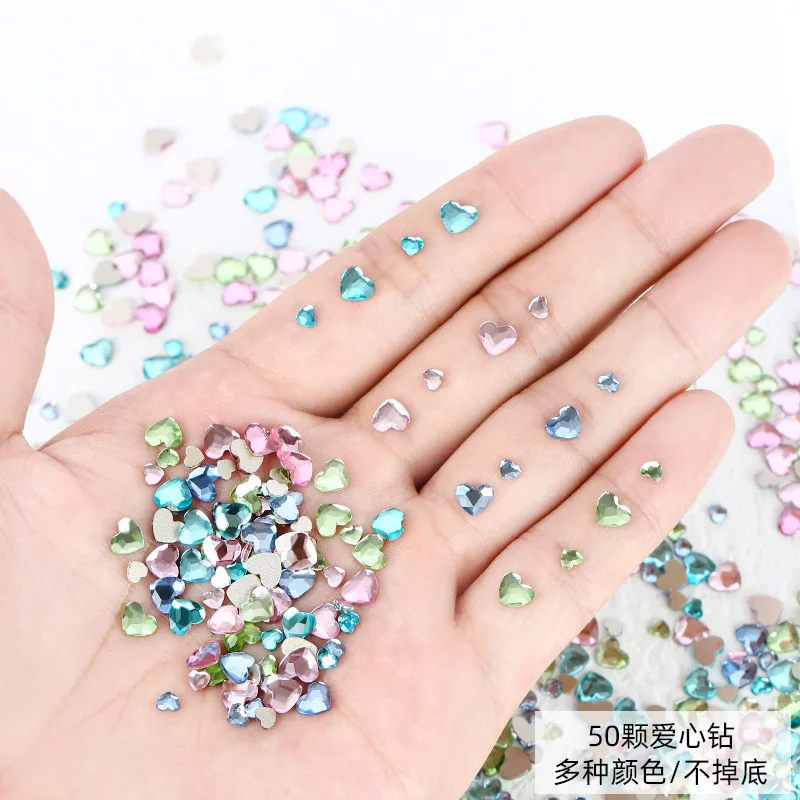 50 pezzi di strass scintillanti amore cuore decorazioni per unghie con fondo piatto e sfaccettature Multiple vari colori