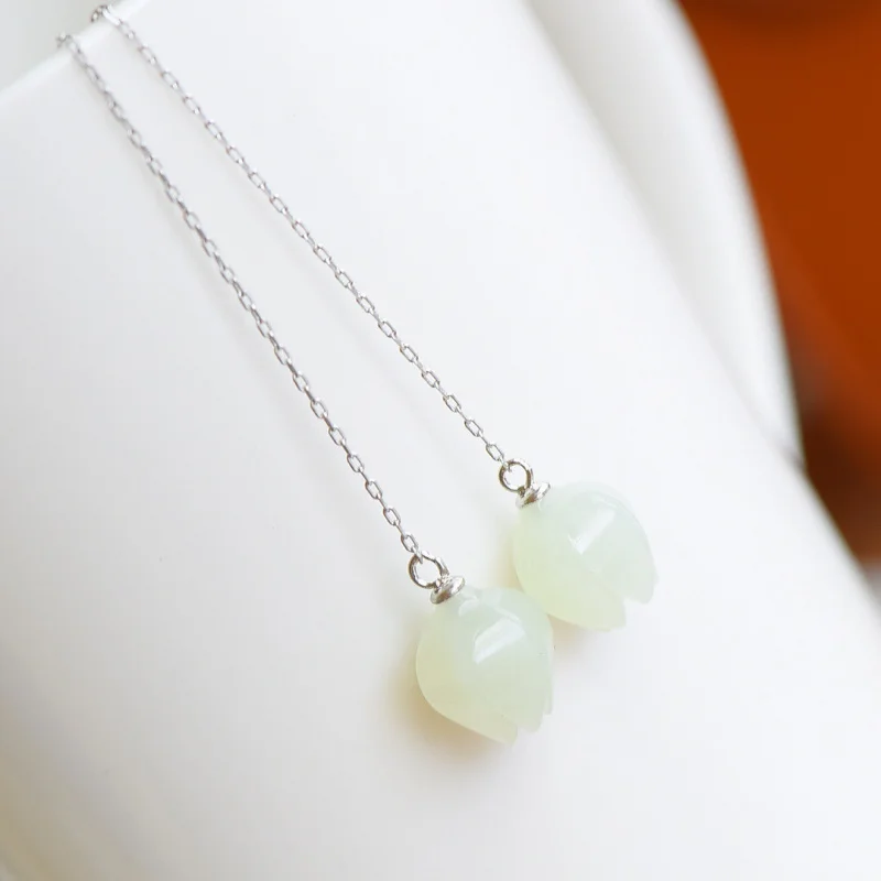 

S925 Серебряные сладкие белые серьги с инкрустацией из нефрита Хэтянь и розы, женские серьги