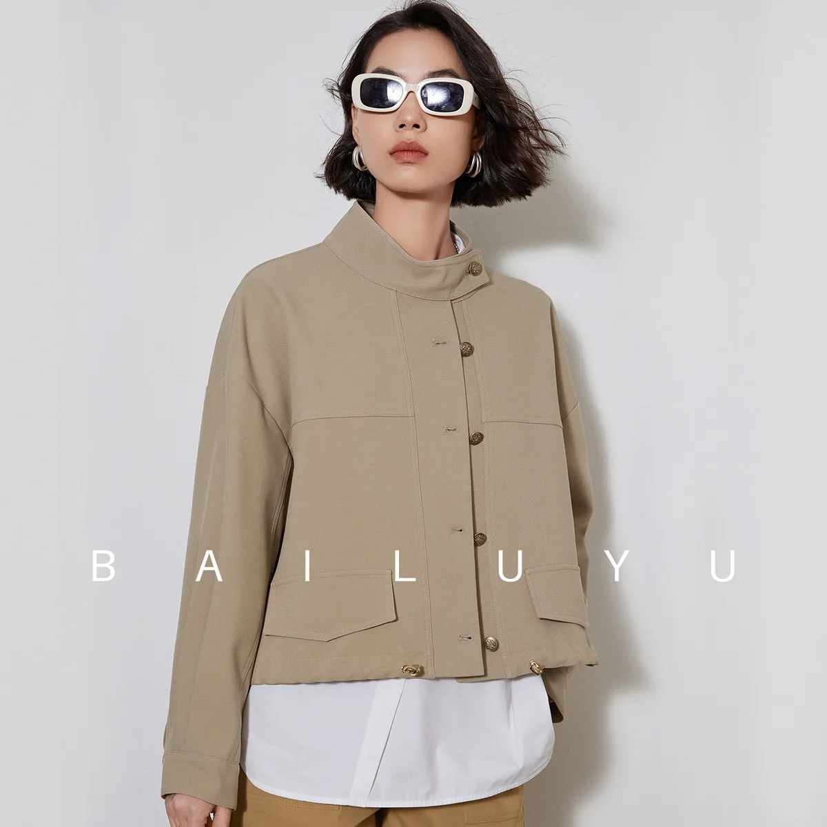 LOUIS YAO Women Jacket 2024 Spring New Stand Neck Long Sleeve Loose Casual Fashionable Safari Style Chic Khaki Black Coat