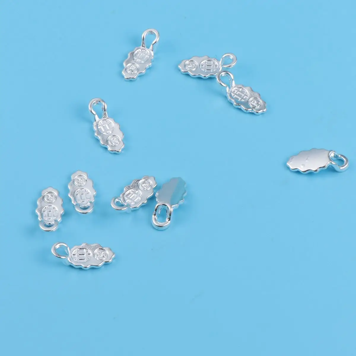 

30 Pcs Silver Glue On Bails Flat Pad Ear Tray Accessories Diy Jewelry Making Pendant Components Earring Findings Craft Projects