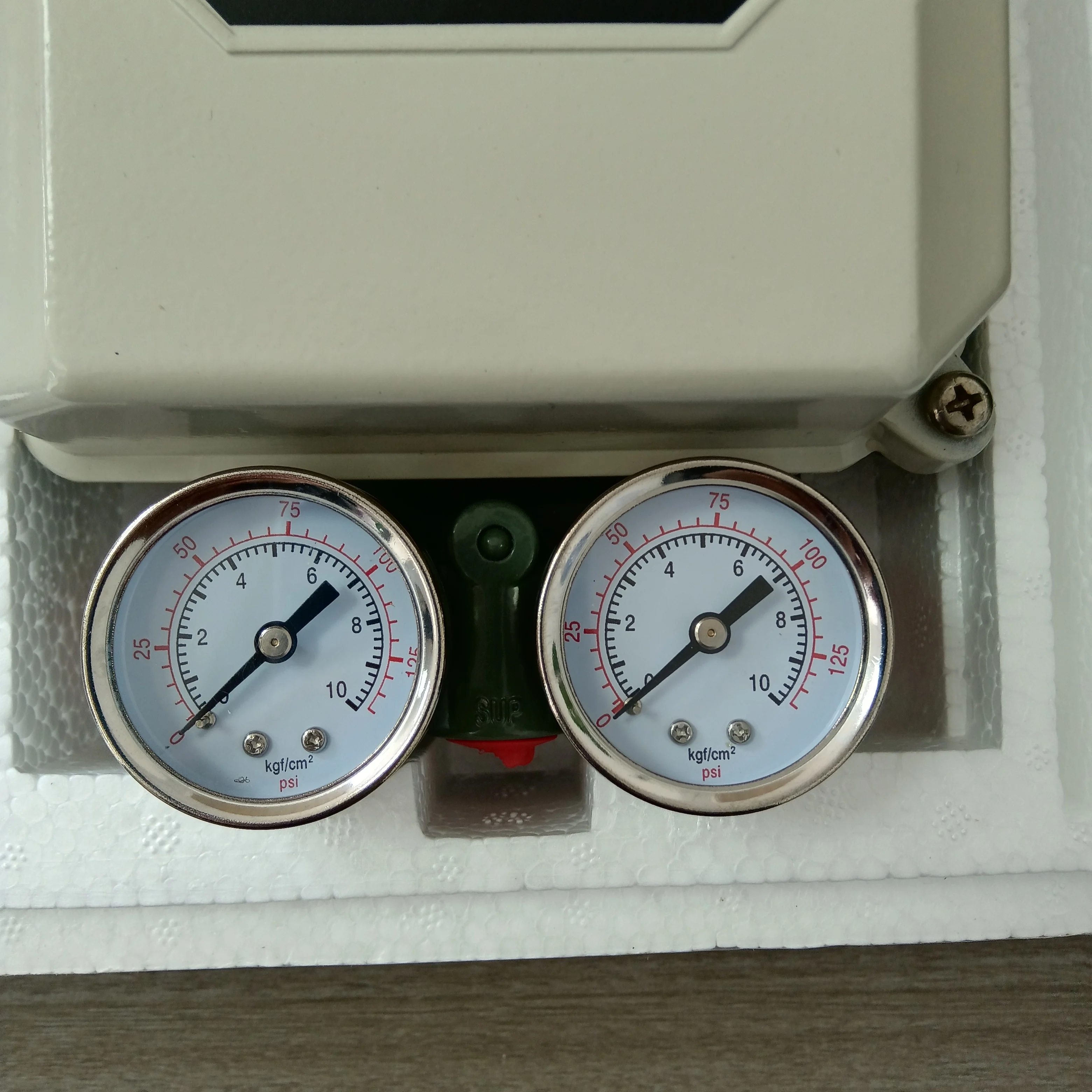 

Интеллектуальный электрический локатор KOSO EP804: протокол HART7 + адаптивное ПИД-управление, точное определение положения клапана