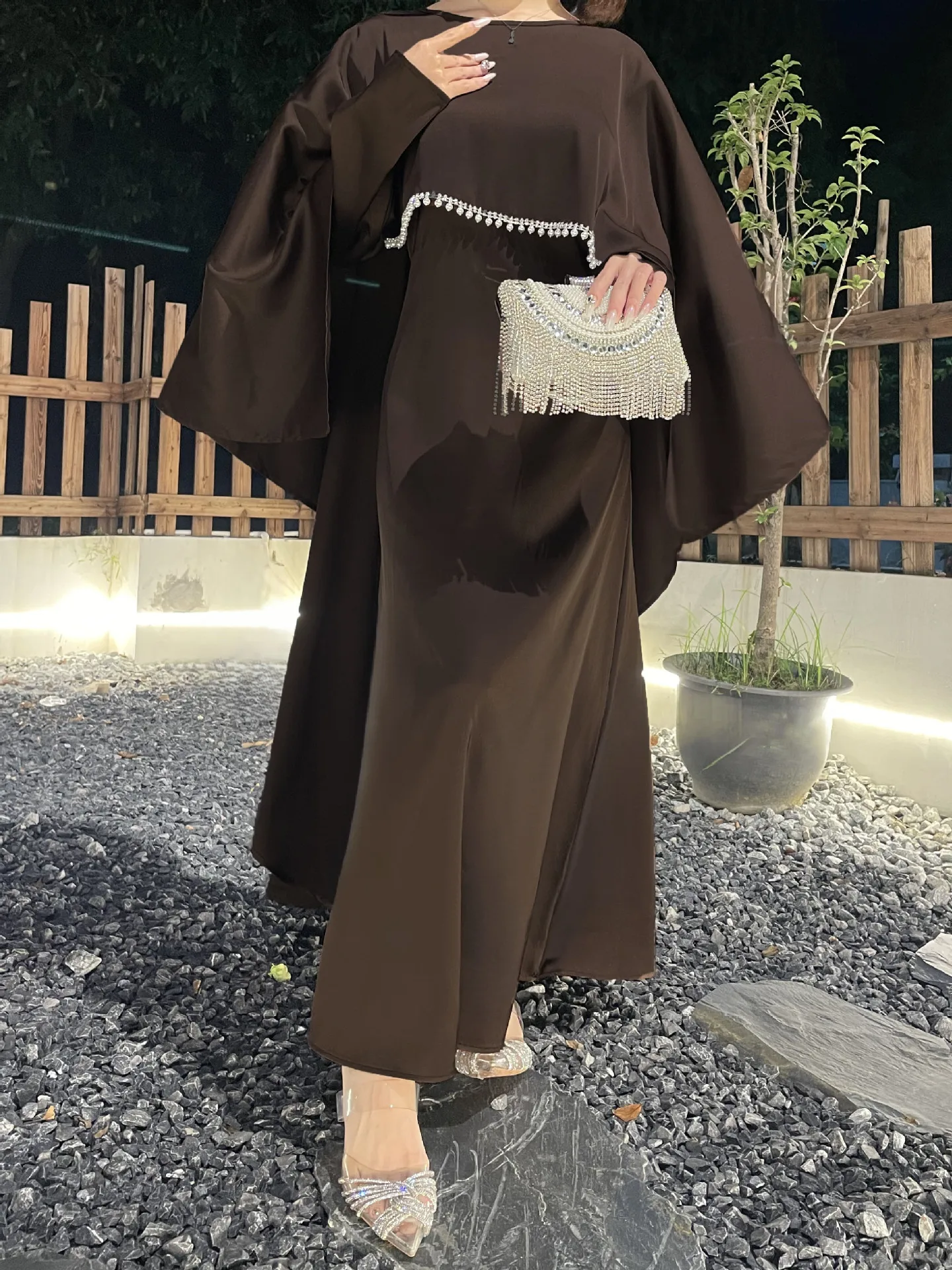 Femme Musulmane Vestidos ลูกปัดมุก Abaya สําหรับผู้หญิงดูไบ Cape ชุดราตรีมุสลิม Kaftan ตุรกี Robe Eid Djellaba ชุด