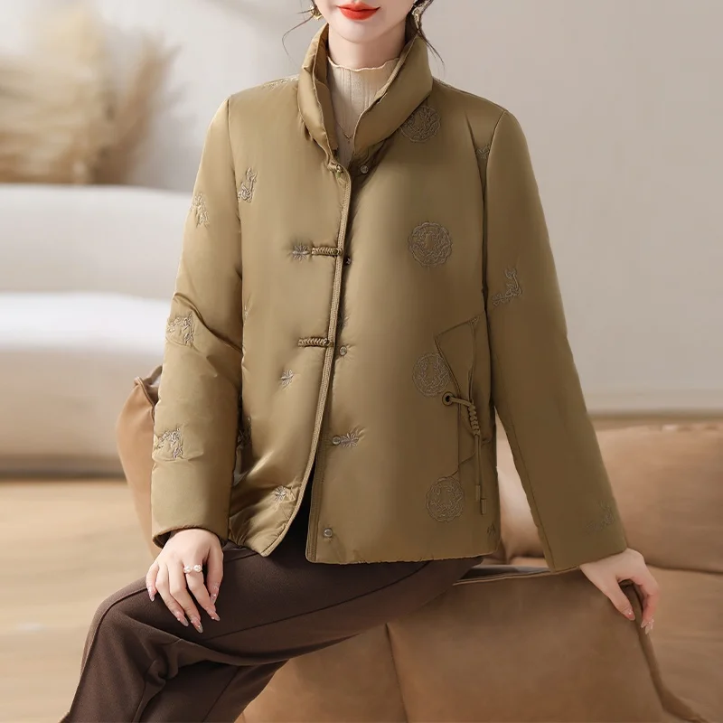 

Легкое пуховое пальто в новом китайском стиле для женщин: модное зимнее пальто в традиционном стиле Тан, белое пуховое пальто.