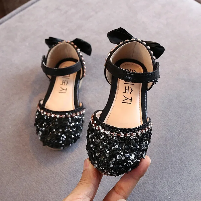

Children Summer Sequins Leather Shoes Girl Broken Diamond Princess Ribbon Lady Korean Version Dance Shoes Girls Pearl Show Shoes
