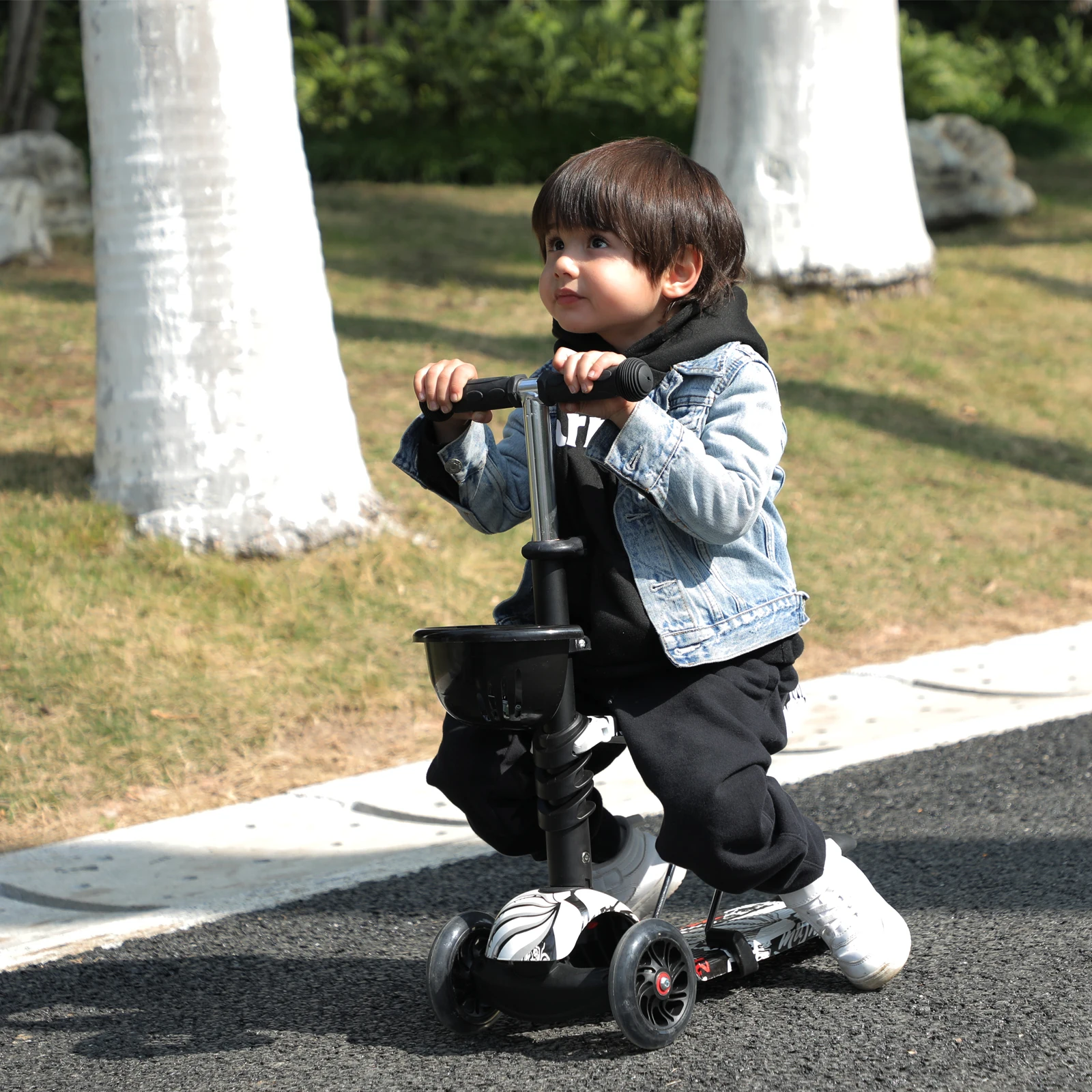 Kids Scooter , Kick Scooter with Removable Seat, Adjustable Height & LED Flashing Wheels Scooter with Brake for Kids Over 3 Year