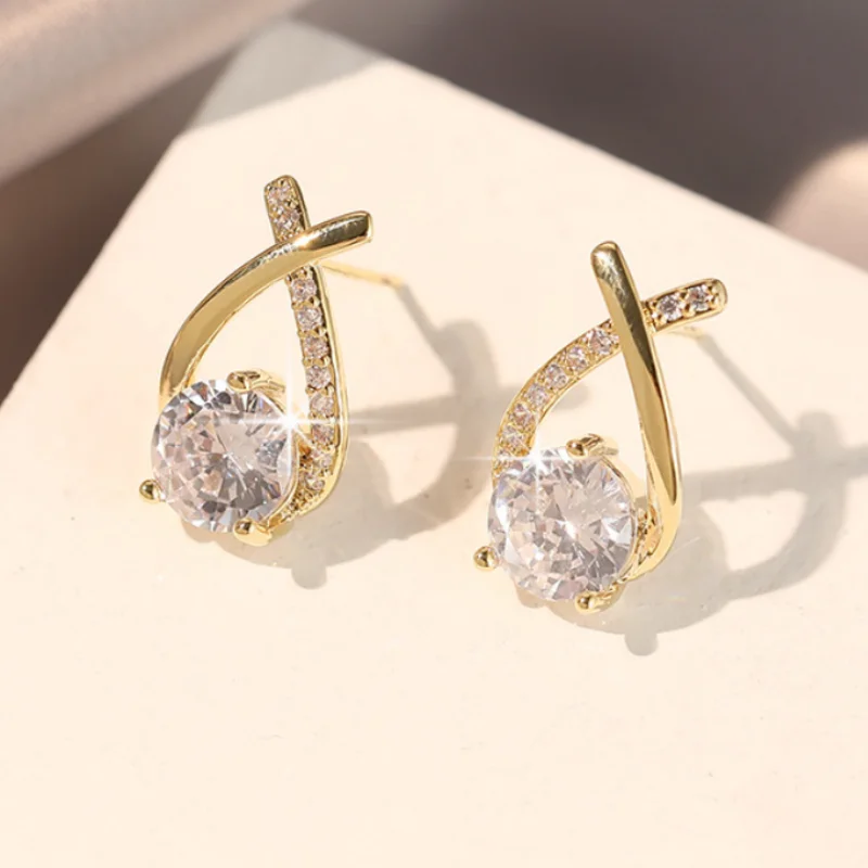 Exquisite Small Earrings with A High-end Feel, Light Luxury Zircon Super Flash Design, Versatile Cross Jewelry and Accessories