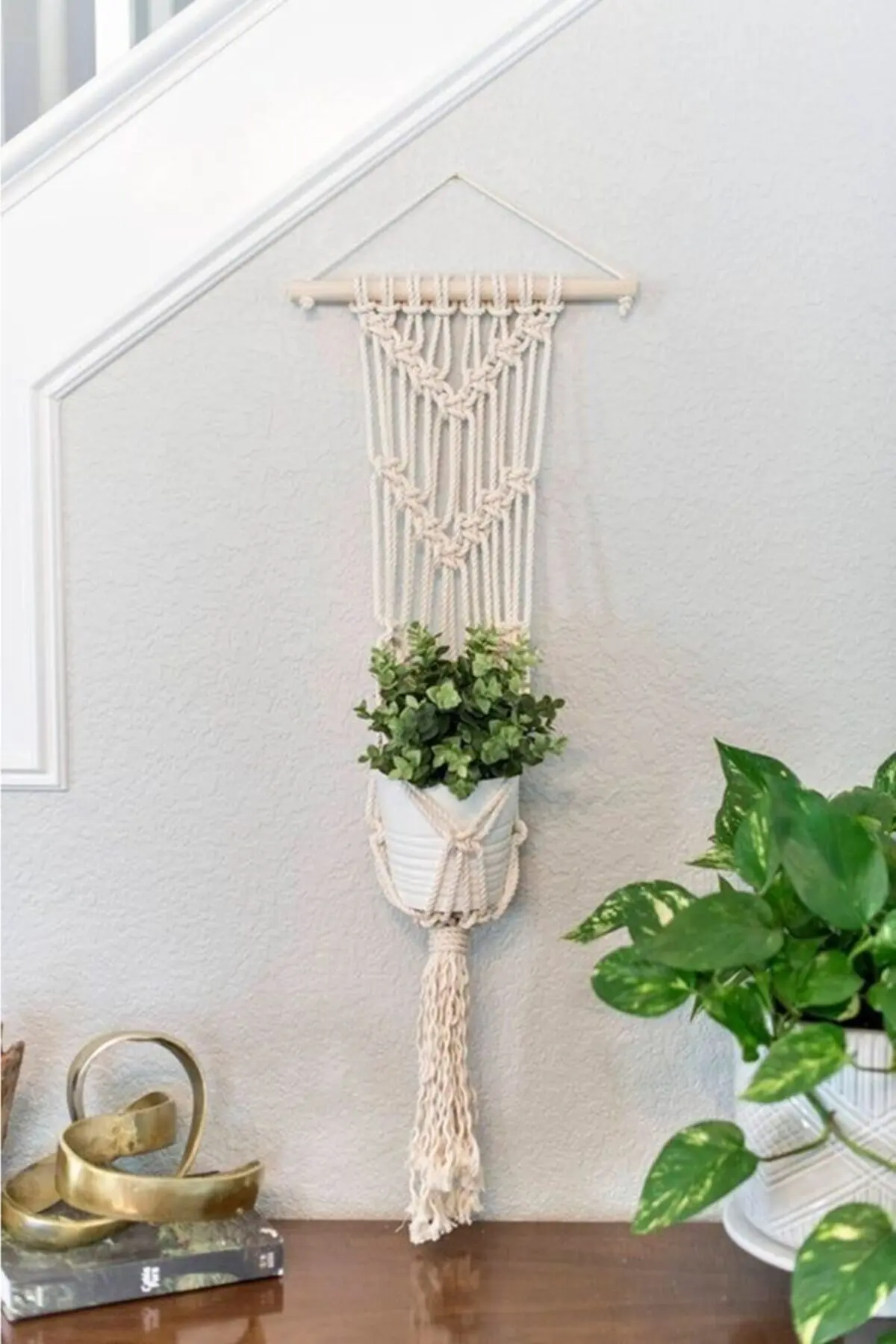 Woman reuse preneur Handcrafted Decorative Macrame Wall Art Flower Rack String Hanging Basket Flower Pot Fast Delivery