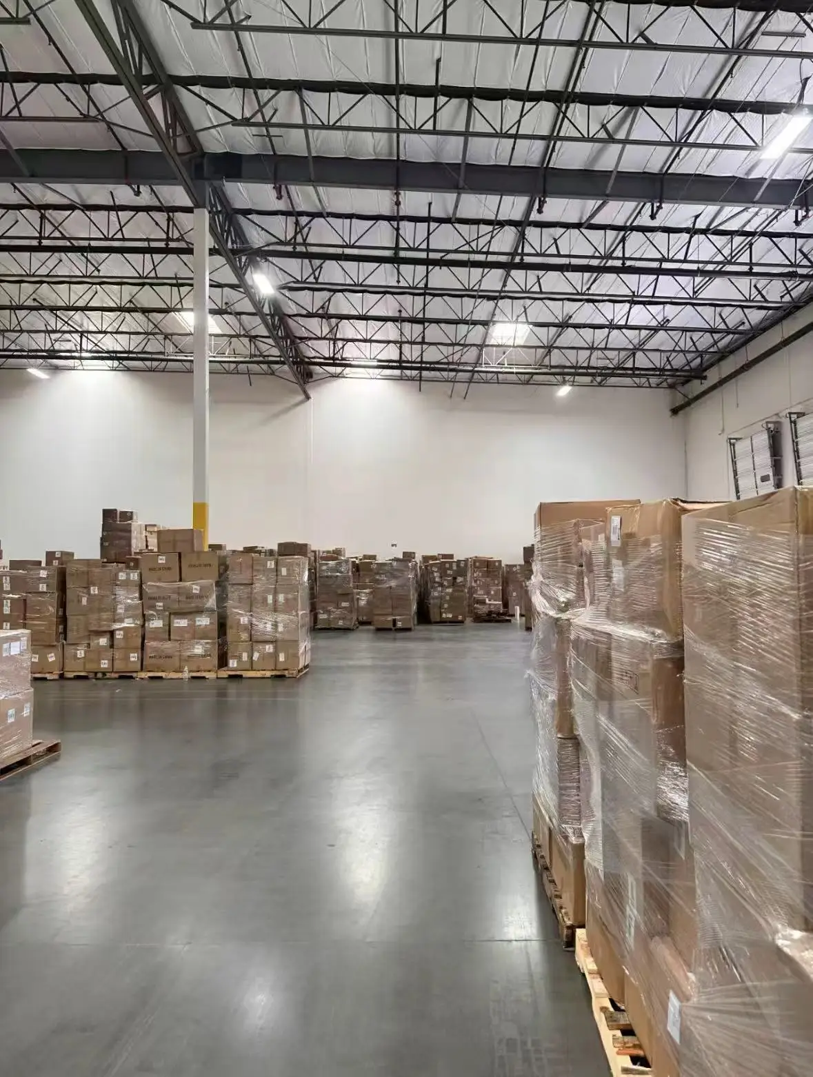 New and Original EVF8204-E Stock in Warehouse PLC Programming Controller