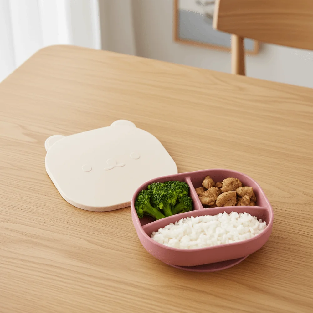 

Детская посуда для отлучения с мультяшным медведем, противоскользящая посуда для кормления малышей без BPA с крышкой, портативная детская посуда