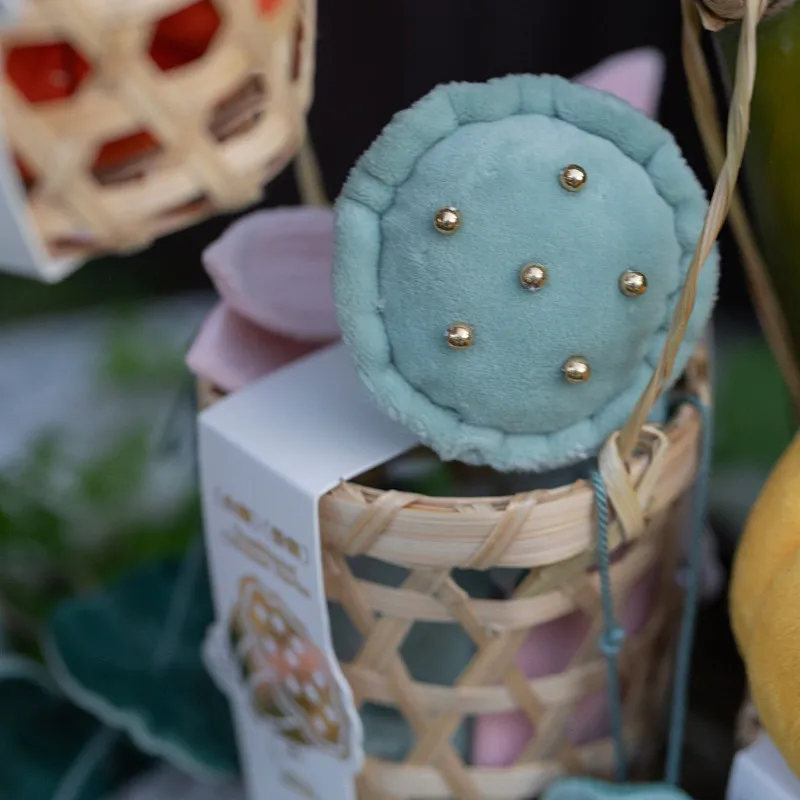 New Year's good luck, lotus pods, sachets, pendants, wormwood, Chinese herbs, spices, ornaments, decorations, gifts