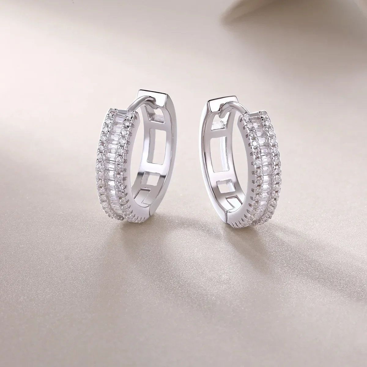 D Color Round Emerald Cut Moissanite Hoop Earrings For Women S925 Silver Lab Diamond Ear Hoops Wedding Fine Jewelry Gifts