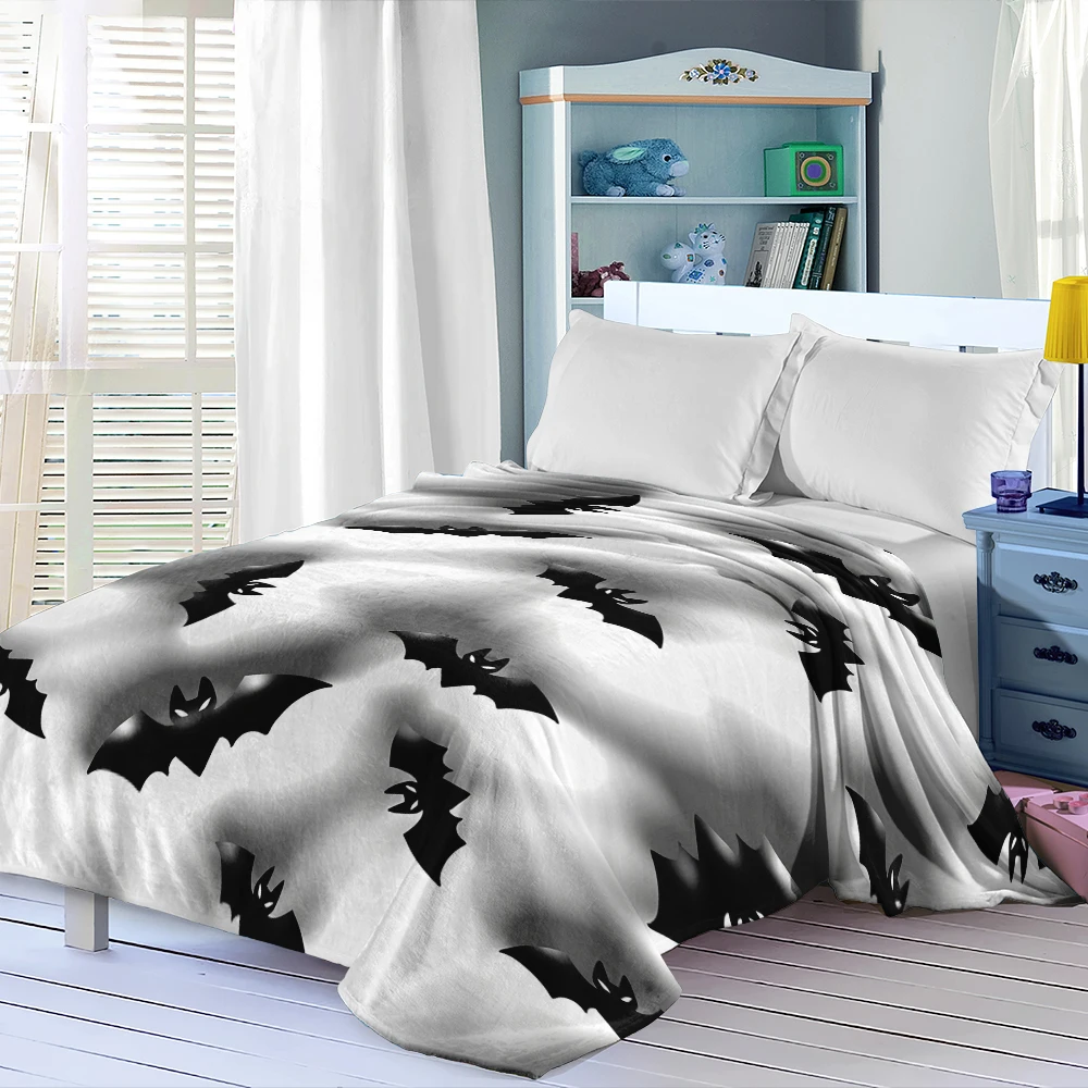 Black Bats Gray Mist Lightweight Flannel Blanket Breathable Cozy Throw Blanket for Spring Summer Sofa Bed Air Conditioning