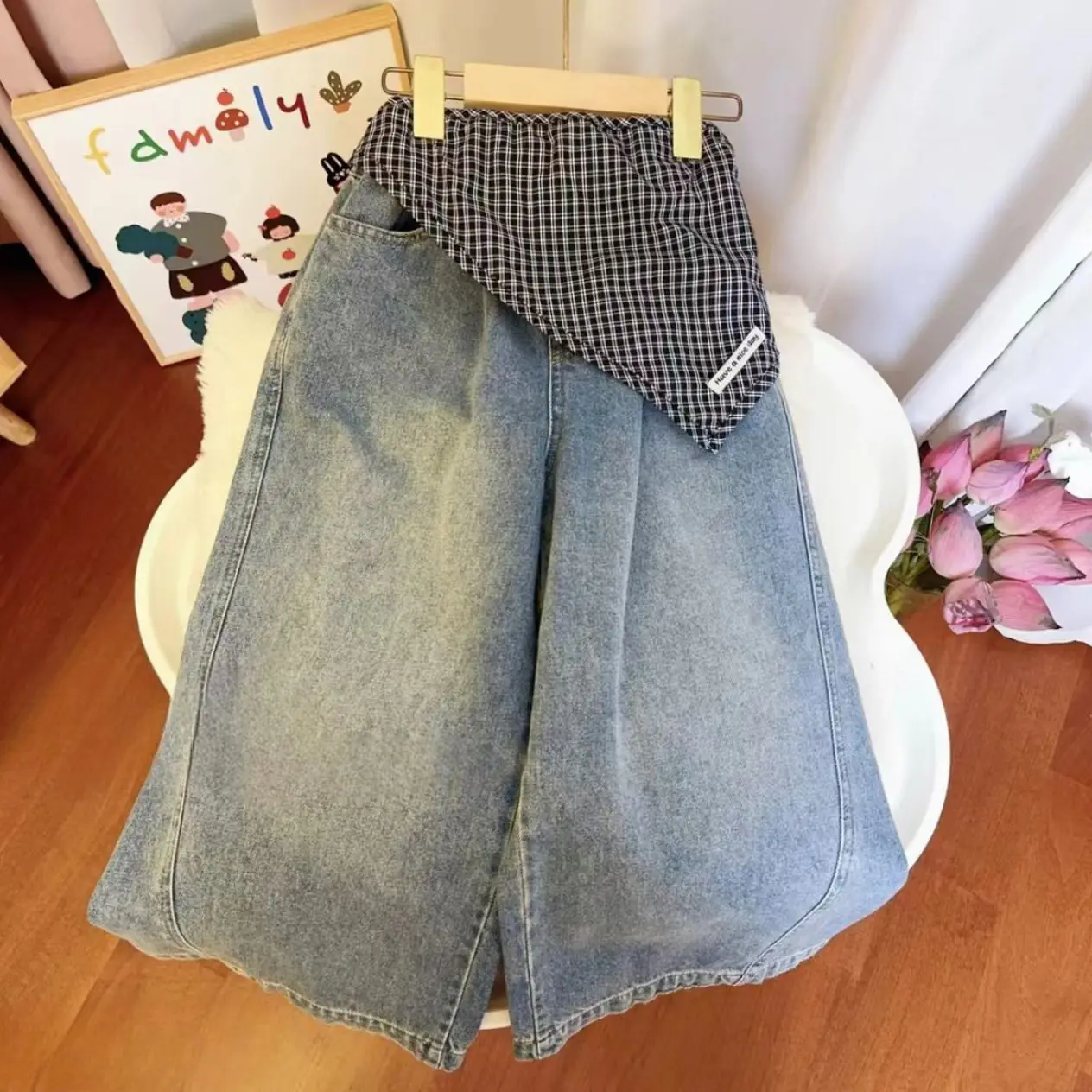 

Girls Jeans 2025 Autumn Fashionable Versatile Long Pants Baby Casual Pants with Back Flap kids clothes