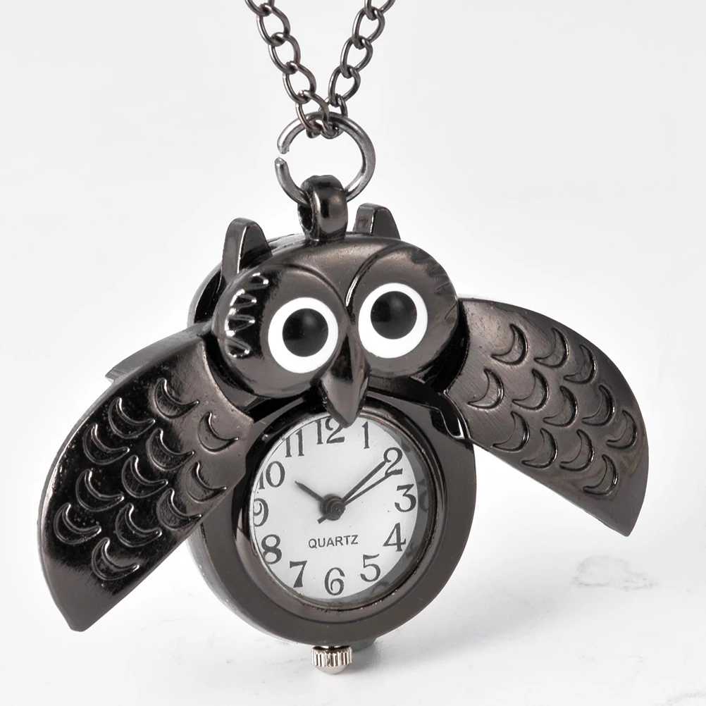 

1PC Retro Owl Shape Pocket Watch Lovely Owl Pocket Watch Delicate Crescent Owl Pocket Watch for Friend Family (Black)