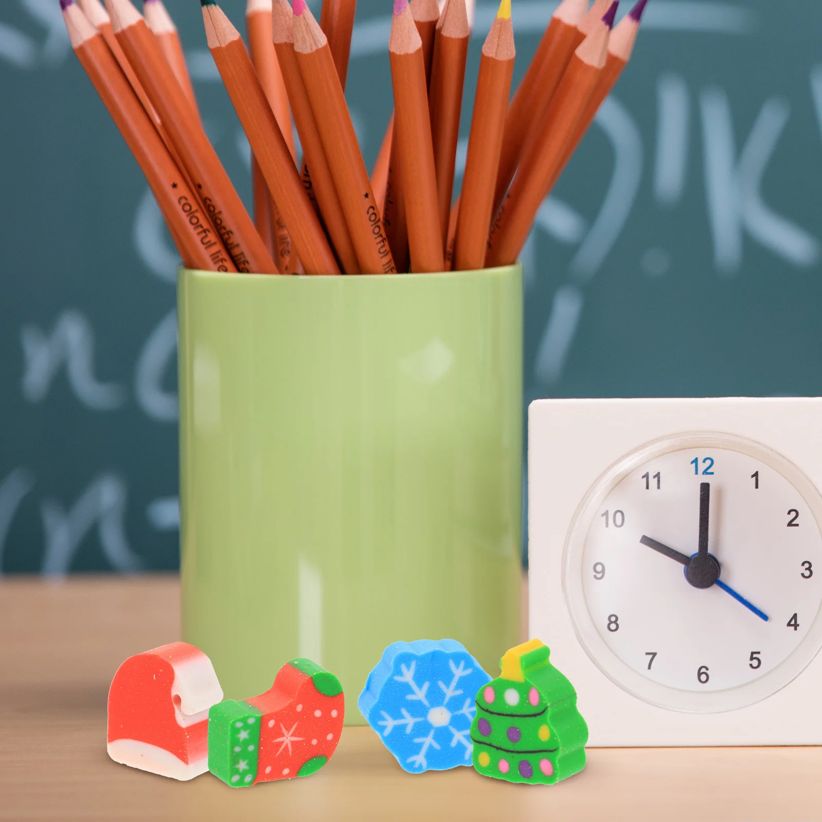 صندوق محايات محمول على شكل عيد الميلاد، لوازم مدرسية رقيقة، مقاومة للاهتراء، للاستخدام اليومي، ممحاة على شكل عيد الميلاد