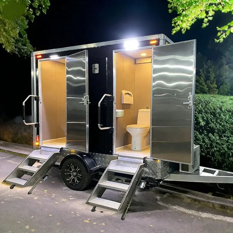 Fabrikant levert 3-stationse mobiele toilettenwagen met diepe wasbakken, waskommen en spiegel. Groothandel in openbare toiletten.