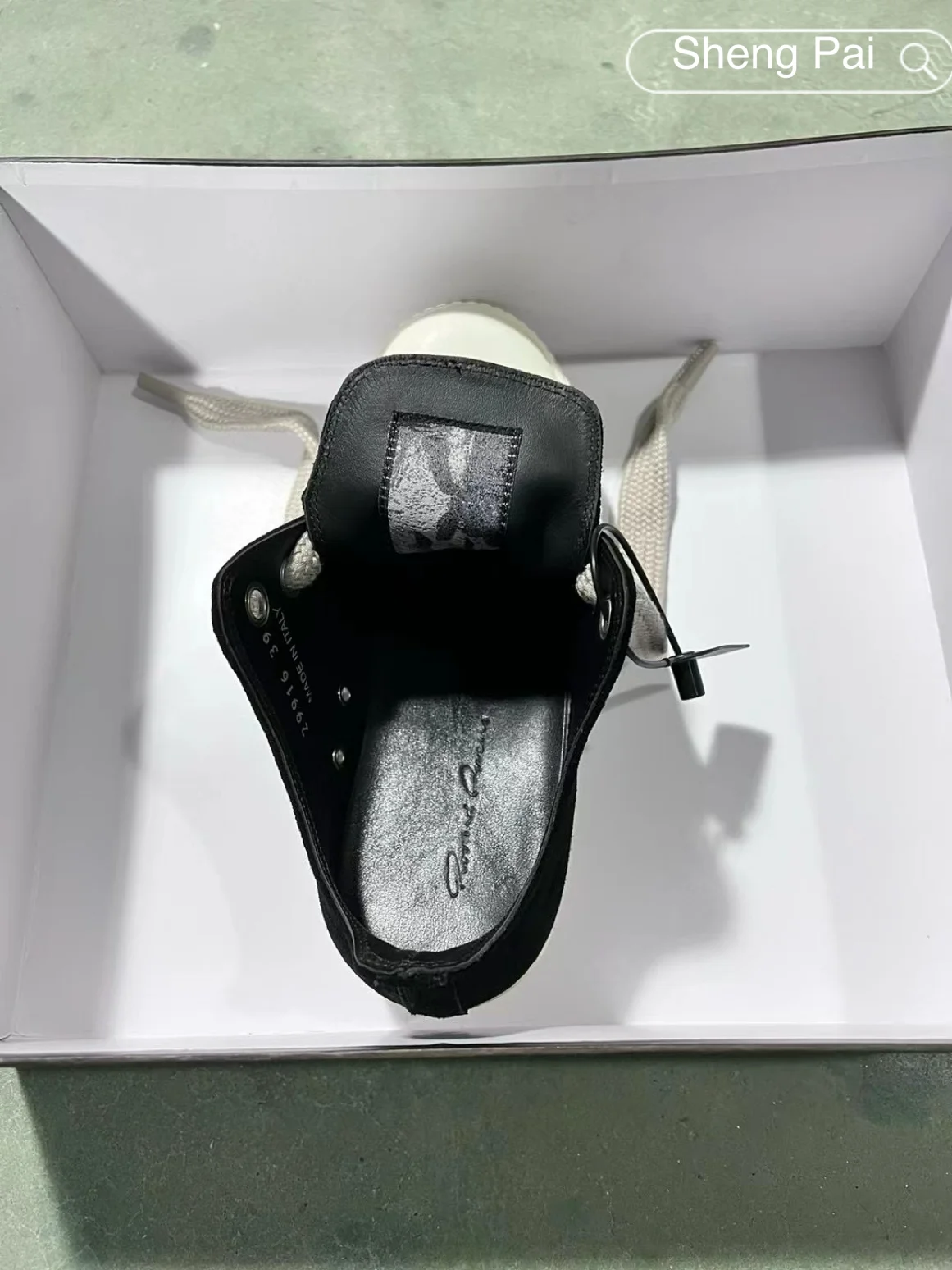 Fashion Men's Athleisure Shoes Black Suede Low Top Shoes High Quality O-wen Women's Sneakers Thick Lace Design Ankle Shoes