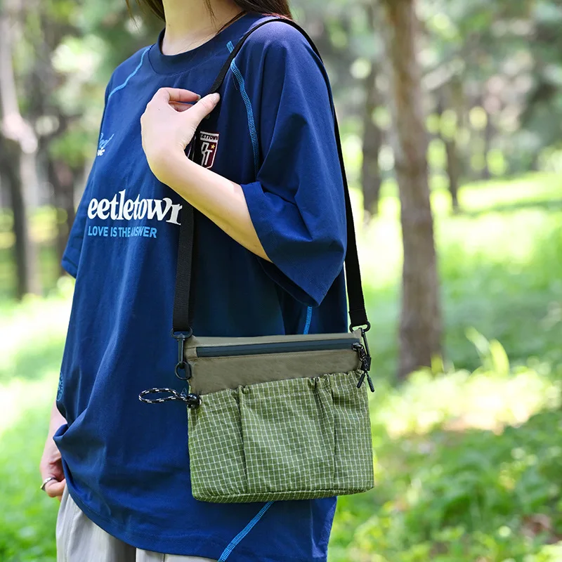 Unisex Nylon Crossbody Bag Casual Outdoor Sport Shoulder Purse Colorblock Plaid Mini Sling Pack with Zipper Pockets for Travel