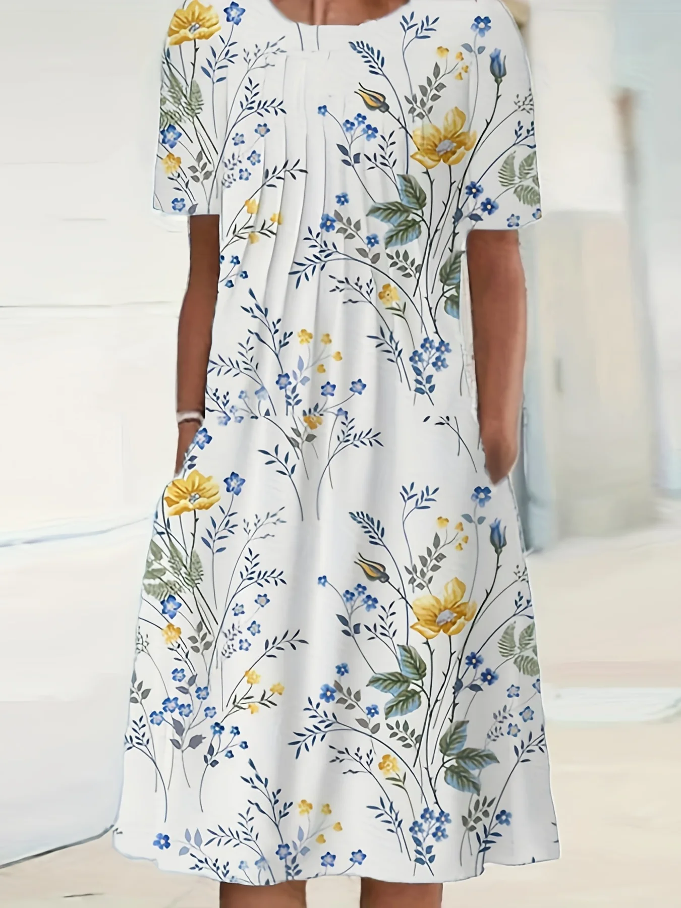 Elegant Women's Short-Sleeved Dress round Neck Printed Large Skirt Spring Summer 2026 New Collection
