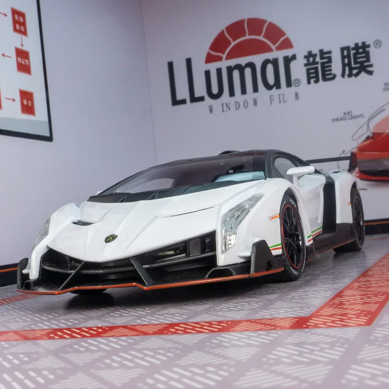 1:24 model mobil Lamborghini Veneno dari bahan alloy, pintu dapat dibuka, cocok untuk koleksi dan dapat diberikan sebagai hadiah ulang tahun kepada teman