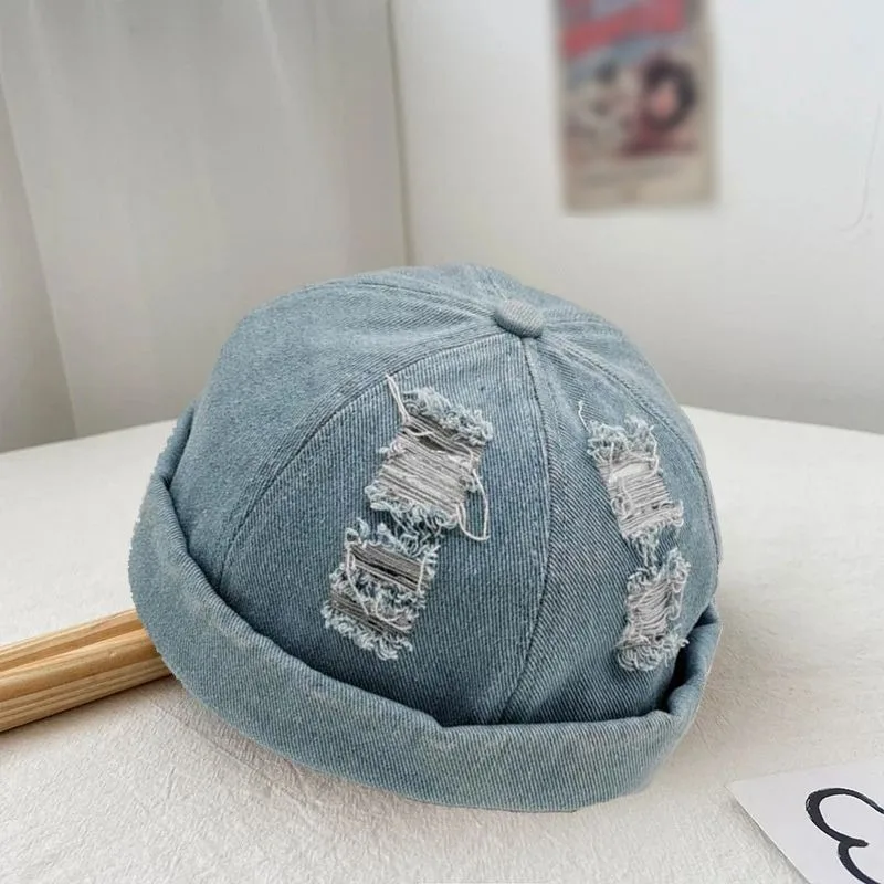 قبعة صغيرة من قماش الدنيم المتعثر - قبعة هيب هوب كاجوال عصرية للجنسين ممزقة للرجال والنساء