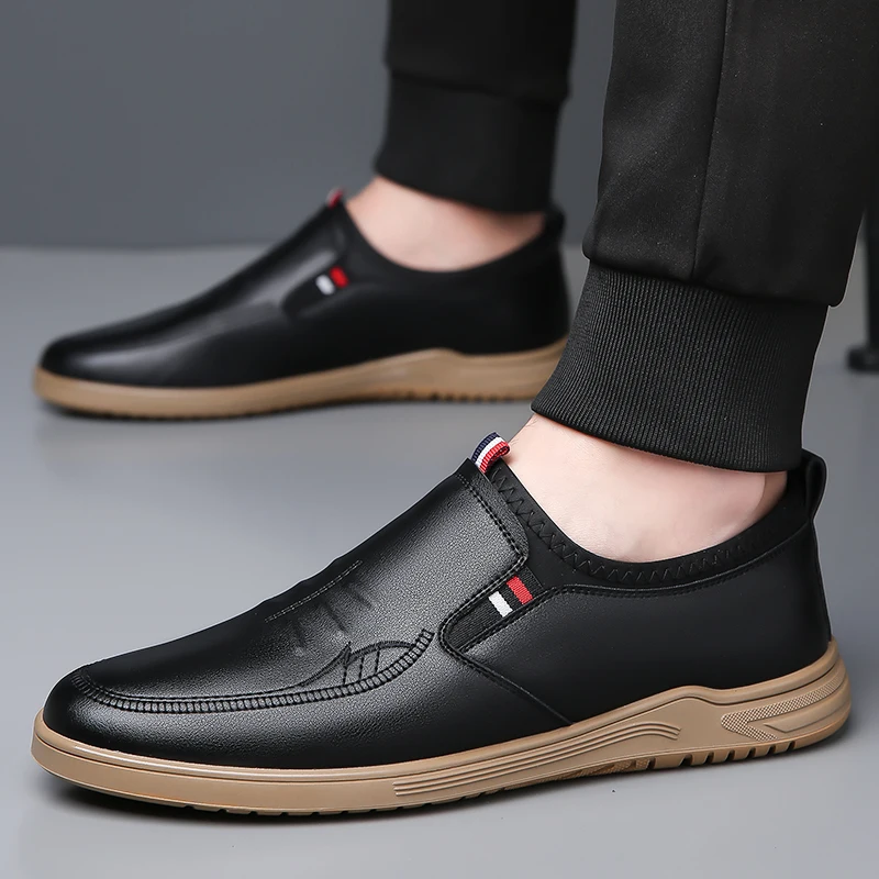 

Дизайнерская брендовая мужская кожаная повседневная обувь Офисная повседневная деловая обувь Универсальные мужские лоферы на мягкой подошве Легкая плоская подошва