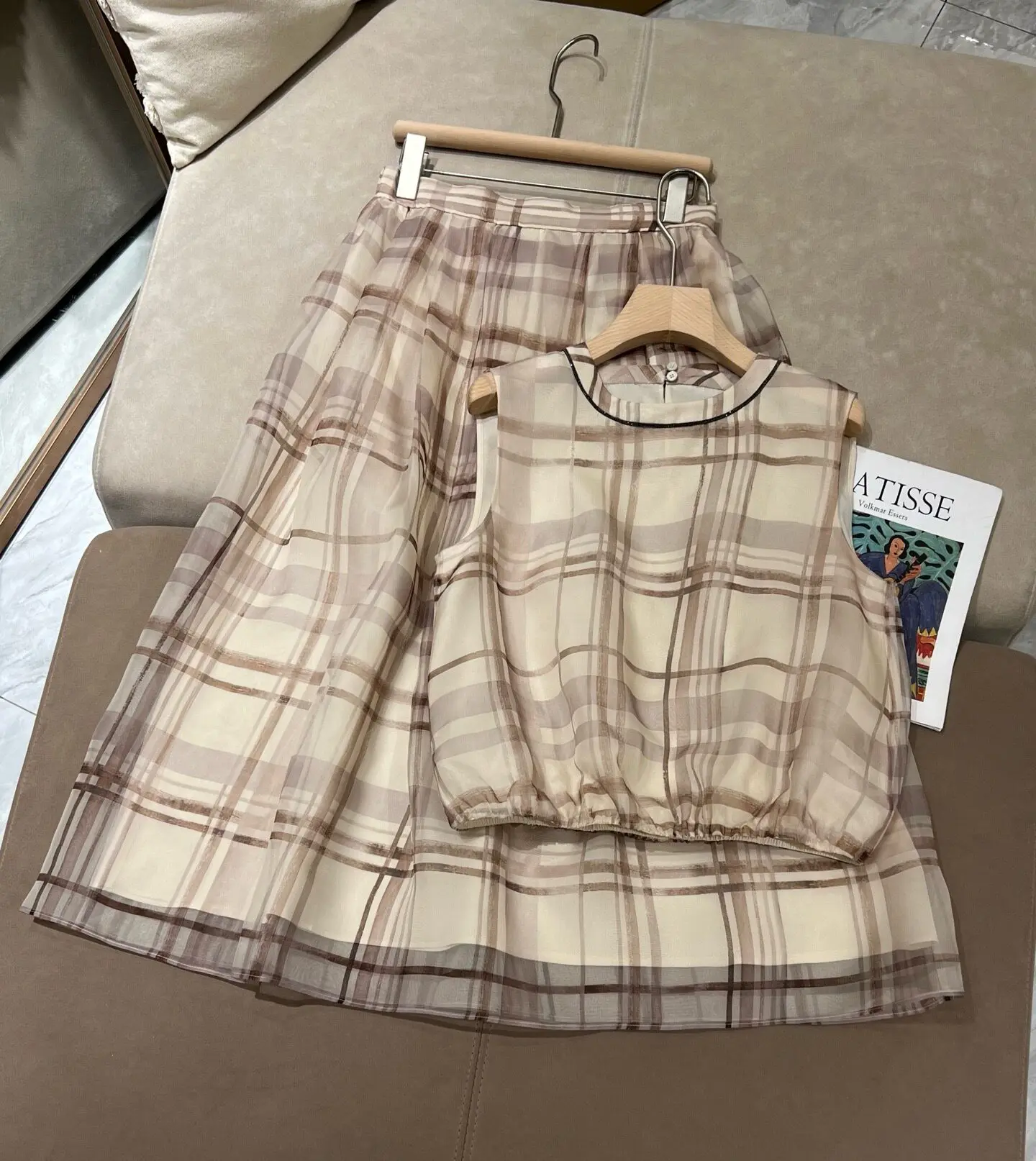 2026 Spring Summer New Women's High Quality plaid Silk Vest with Half Skirt Set