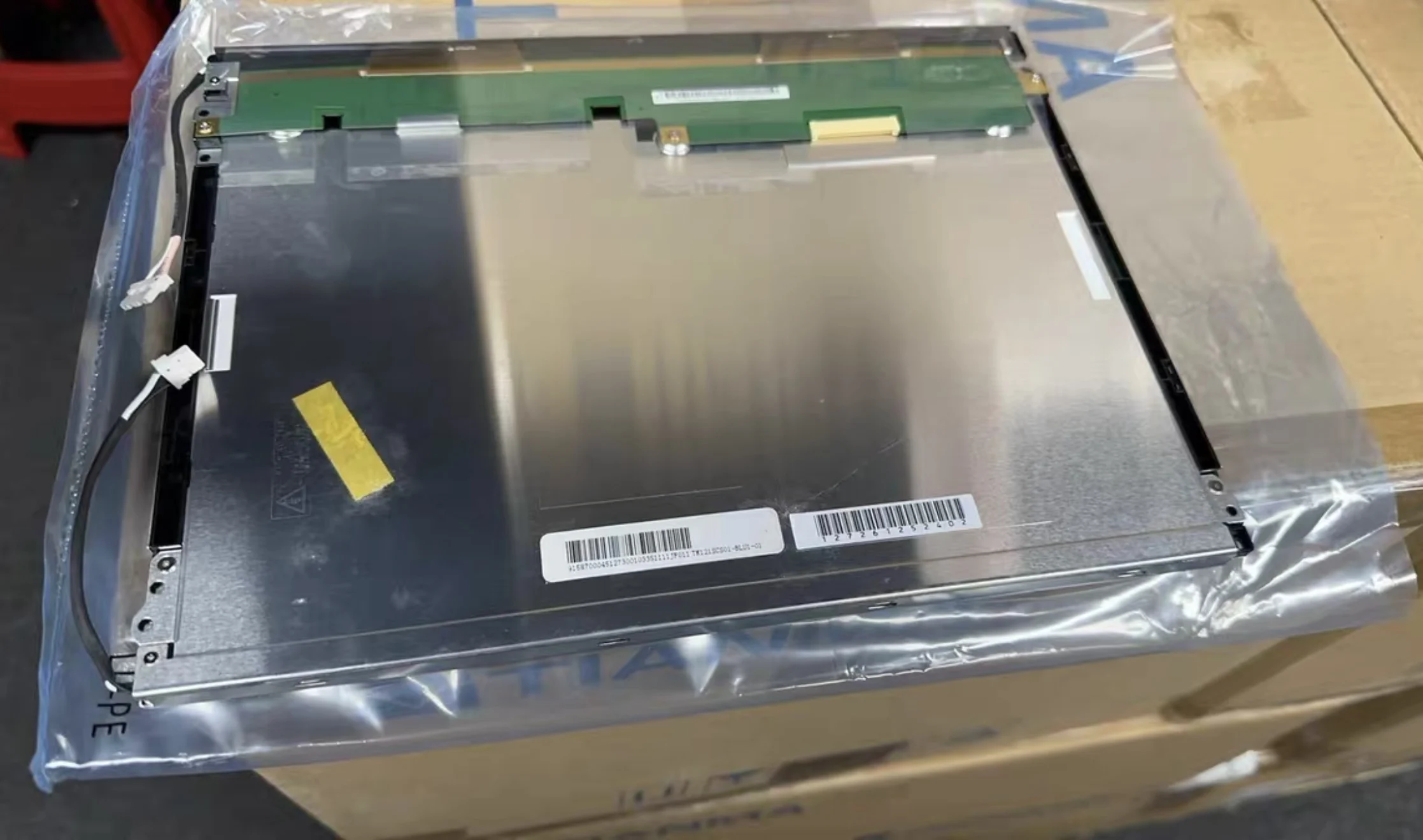 Brand new original 12.1-inch TM121SCS01 LCD display screen
