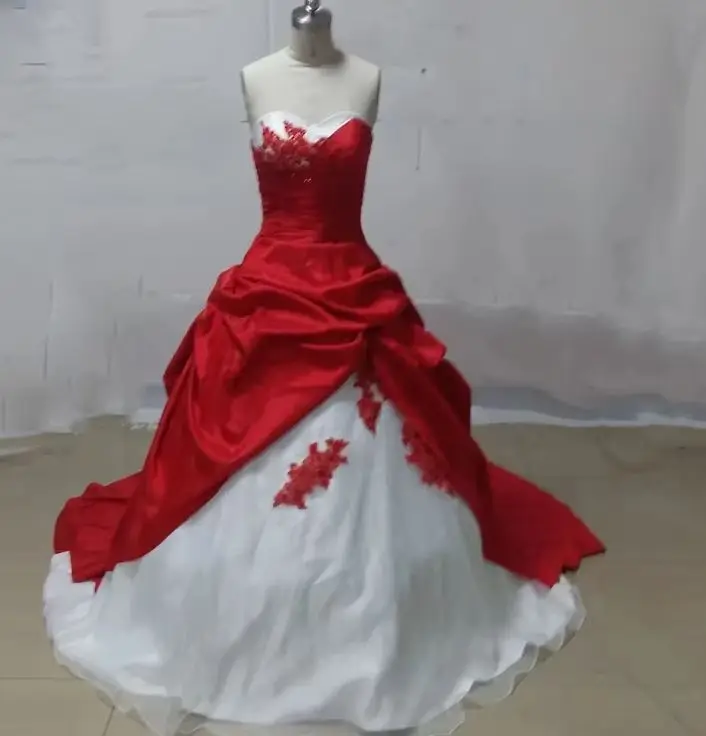 white And Red Wedding Dress Customized Sweetheart Strapless Long Bridal Ball Gown Ruched Vintage black Robe De Mariee