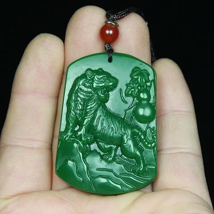 

Spinach Green Mountain Tiger Zodiac Pendant
