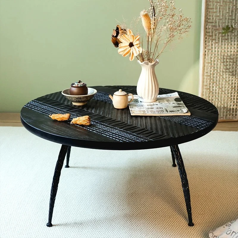 Solid wood wrought iron carving round black small coffee table living room sofa front bed and breakfast low table side few logs