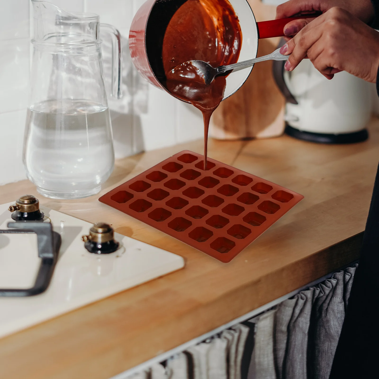 

2Pcs Letter Stencil Ice Cube Mold Silicone Tray Reusable Various Styles DIY Environmental Protection Kitchen Bar Tools