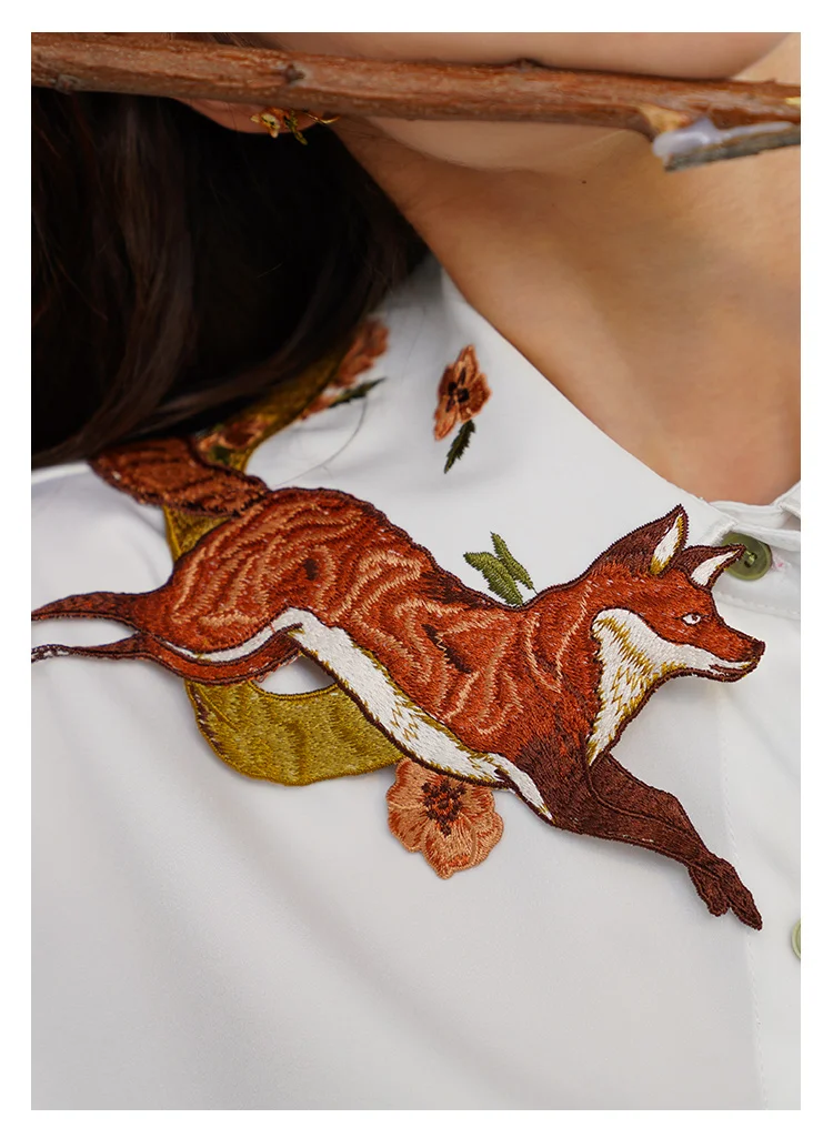 

97-105cmBust Spring Fall White Shirts Original Design Women Vintage Elegant Fox Embroidery Collar Korean Fashion Shirts/Blouses