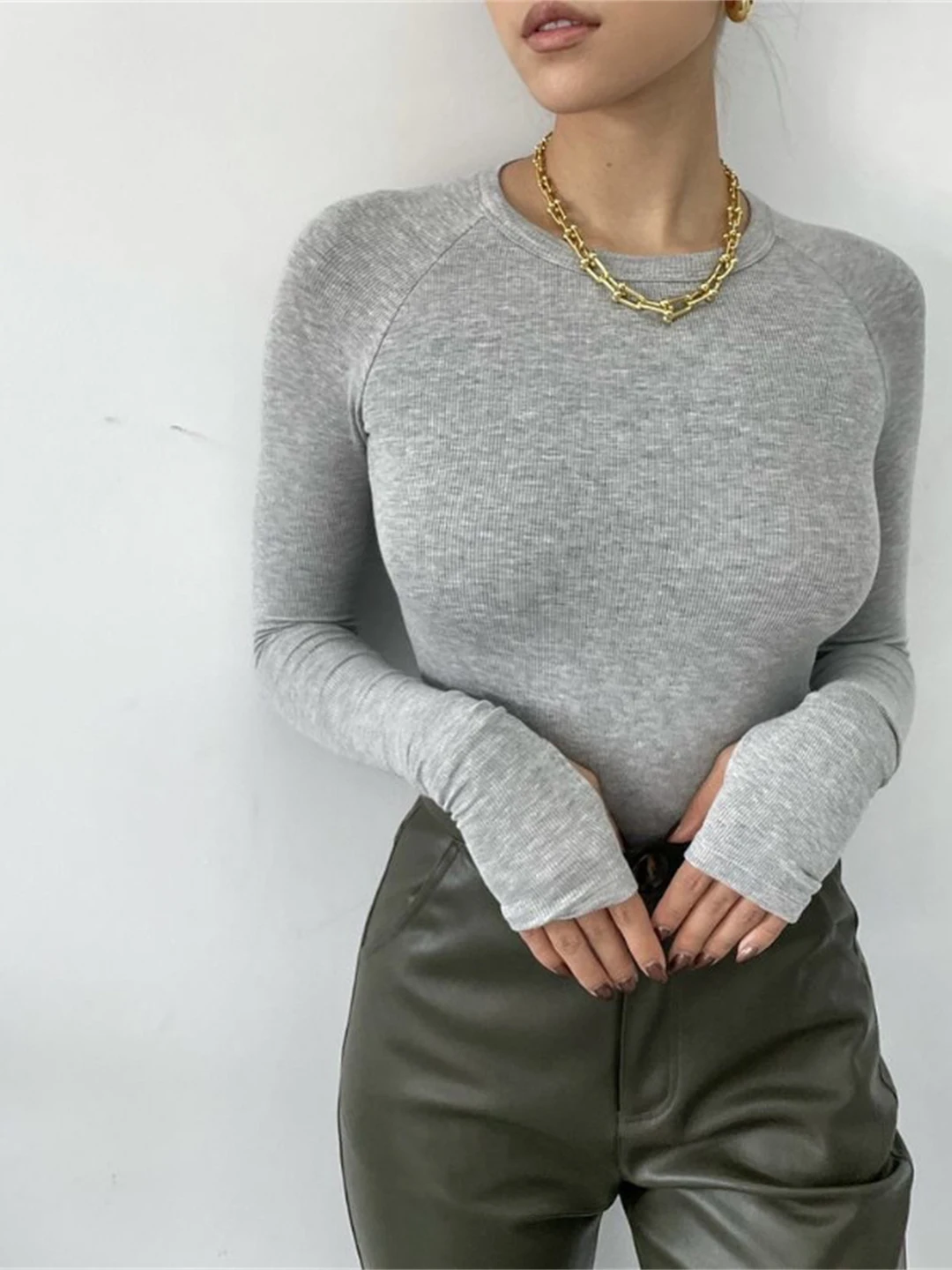 섹시 슬림핏 롱 슬리브 점프수트 바디수트 탑 여성 스트릿 스타일 하이웨이스트 오버핏 팬츠 온라인 독점 레귤러 얇은 소재