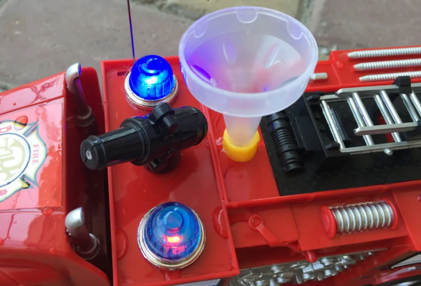 4ch Simulation RC Feuerwehrauto Spielzeug mit Musik und Licht Kinder Jungen RC LKW Spielzeug Geschenke RC Engineering Auto ferngesteuertes Auto