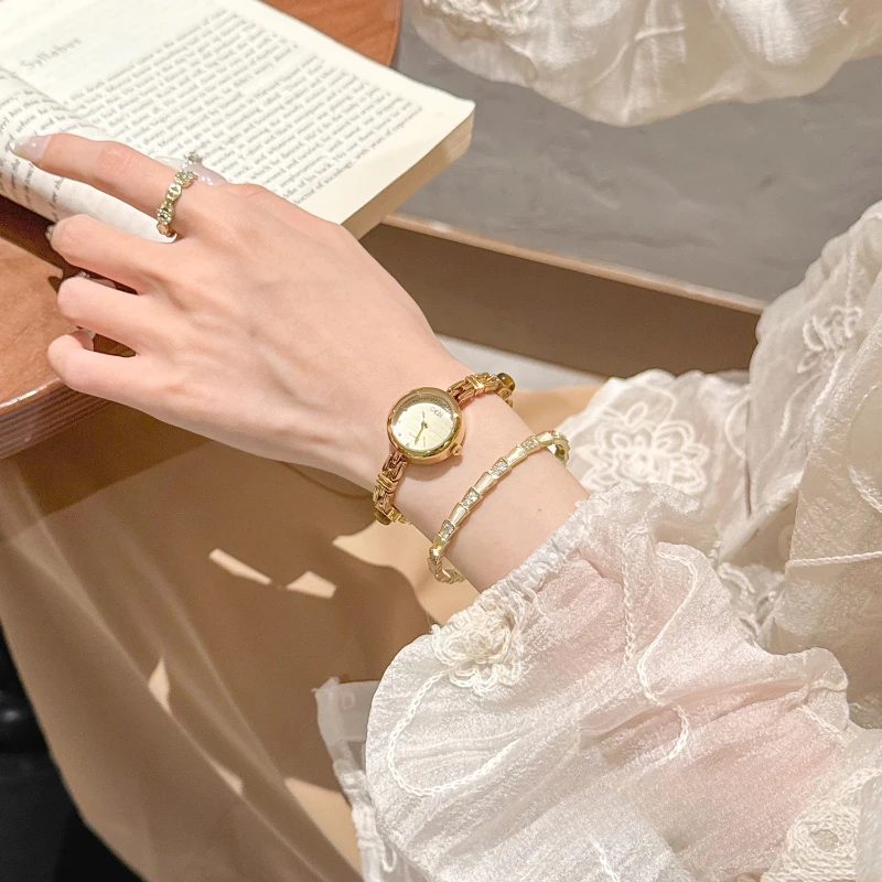Classic Trend Ladies Watch Light Luxury Fashion Retro Waterproof 2025 New Quartz Watch Birthday Gift