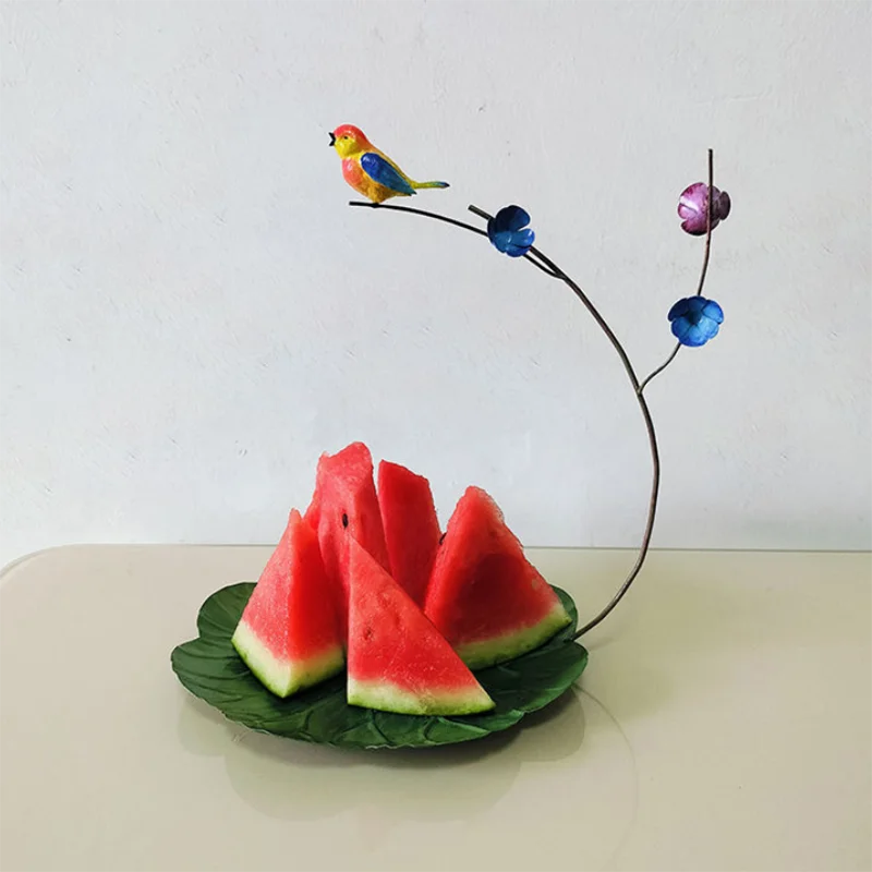 

Modern Wrought Iron Hand-painted Cute Bird Lotus Leaf Pan Table Decoration Restaurant Fruit Snack Plate Home Storage Tray Crafts
