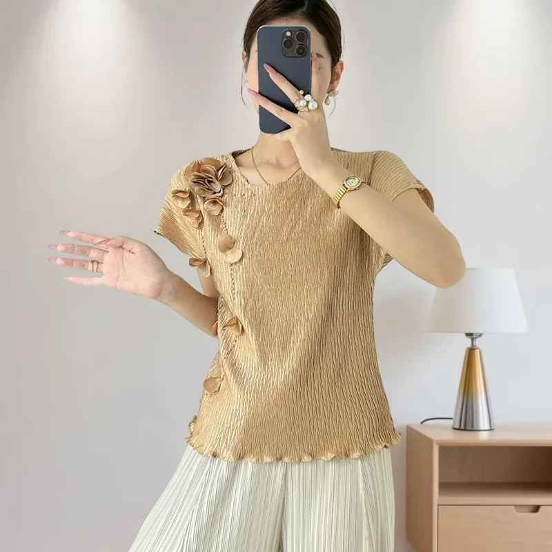 

Pleated Summer New Three-dimensional Embroidery Miyake T-shirt Beaded Short-sleeved Wooden Ear Edge Versatile Tops for Women