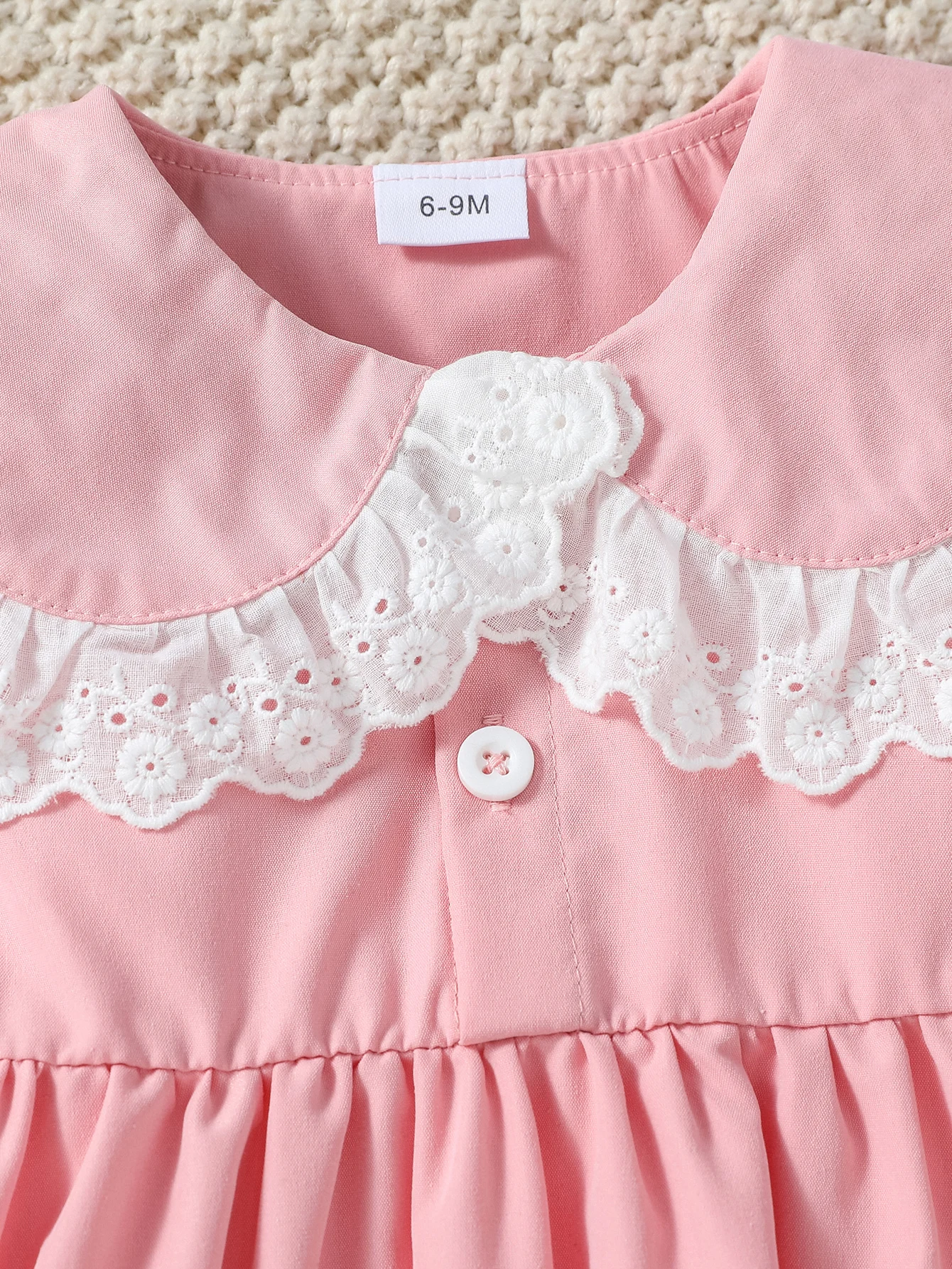 فساتين بناتي للأطفال لعام 2025 لخريف نمط جديد بأكمام طويلة وياقة الدمية مع فستان الأميرة من الدانتيل موضة ساخنة لـ 1-3 سنوات