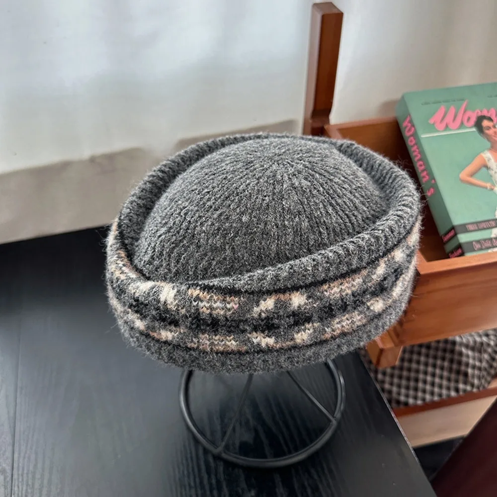 French Style Fair Isle Pattern Pillbox Hat Jacquard Elegant Knitted Beret Hat Dome Air Hostess Medicine Box Hat Live Show
