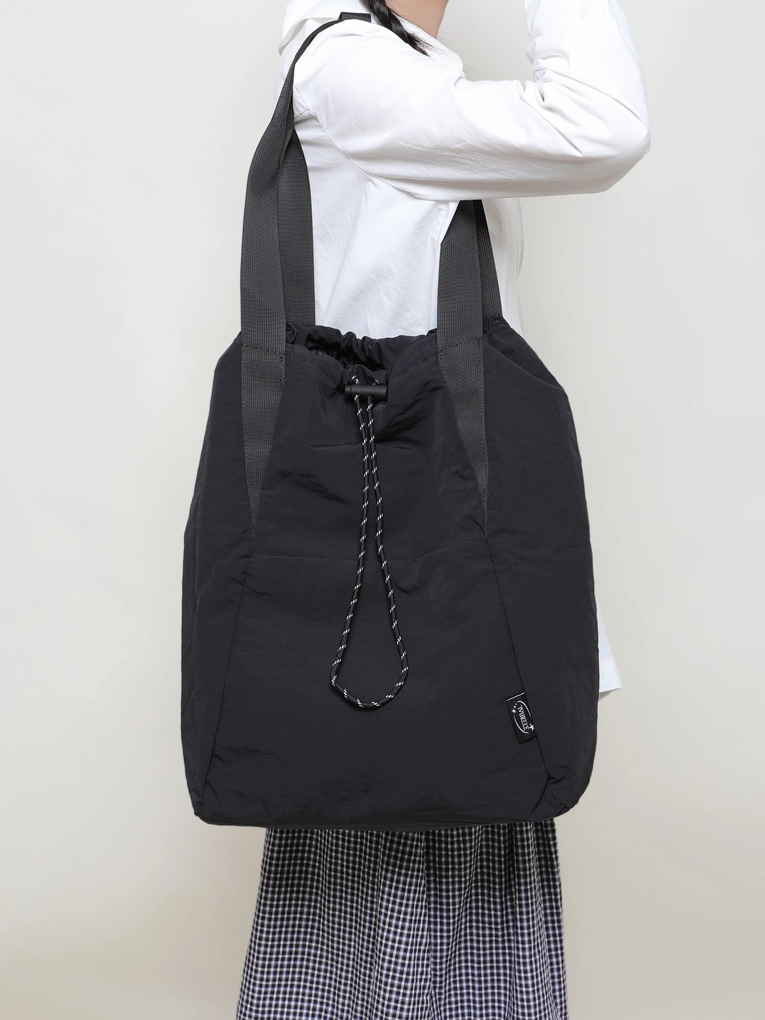 

Faionable Lightweight Dstring Xo Multi-Functional ex Большая сумка-тоут Capaci Повседневная простая сумка для ежедневного использования