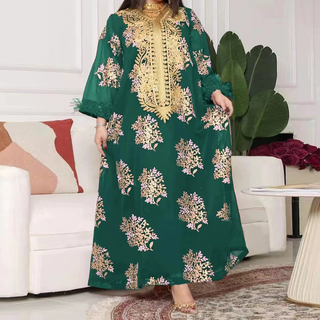 2025 فستان صيفي إسلامي جديد في الشرق الأوسط دبي مطرز برش النعام فستان دانتيل ذهبي-GZXX607