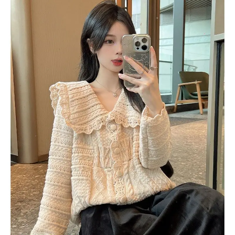 

Women's Beige Lace Collar Cable Knit Cardigan V Neck Button Down Long Sleeve Sweet Vintage Outwear for Spring Fall Daily Wear