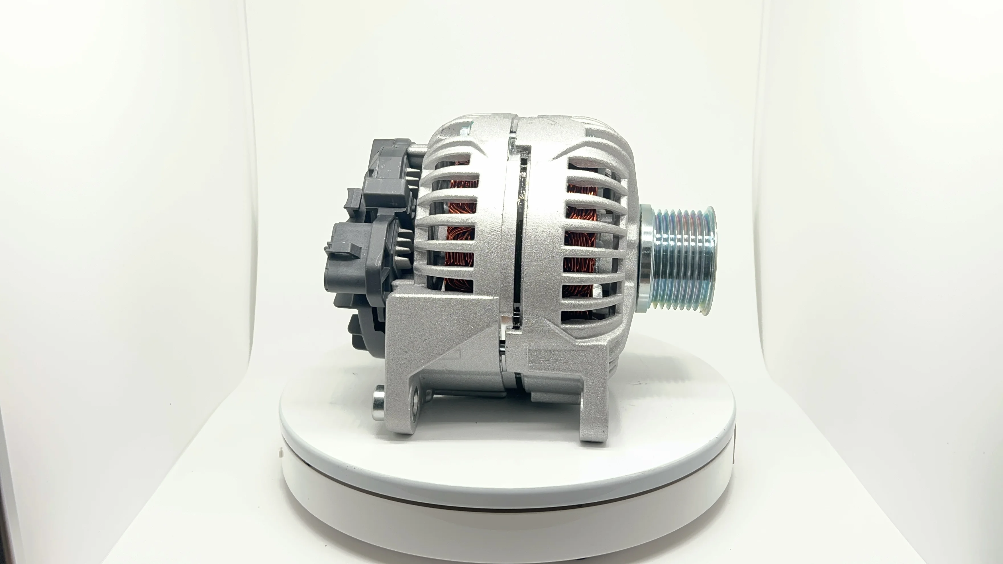 3292.3771 14V 110A Car Alternator  for Russian Passenger Car