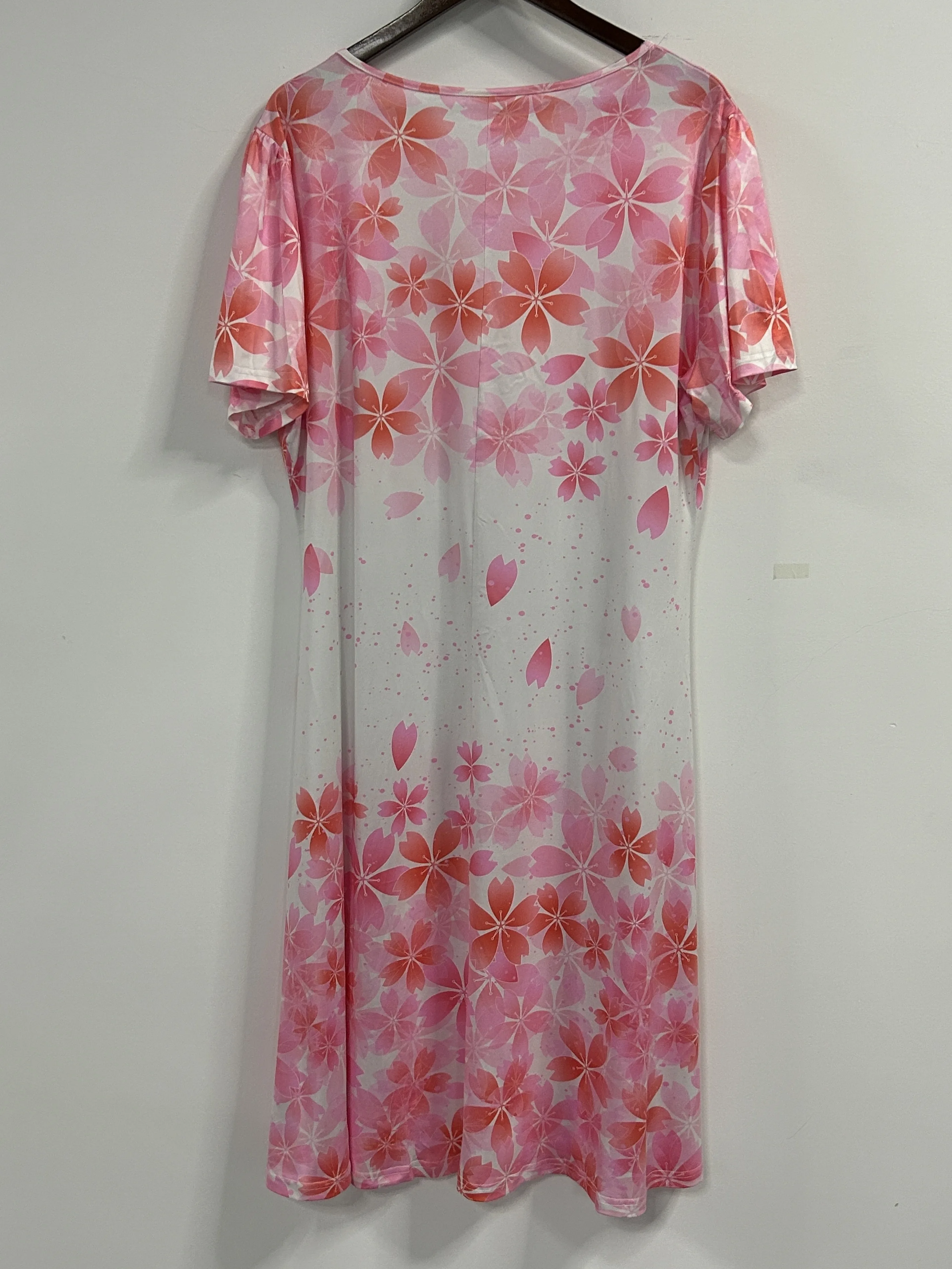 Plus Size Elegant Dress, Women's Plus Sakura Print Short Sleeve V Neck Slight Stretch Flowy Dress